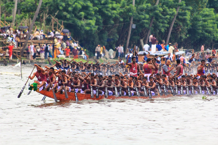 La course de bateaux de Kerala